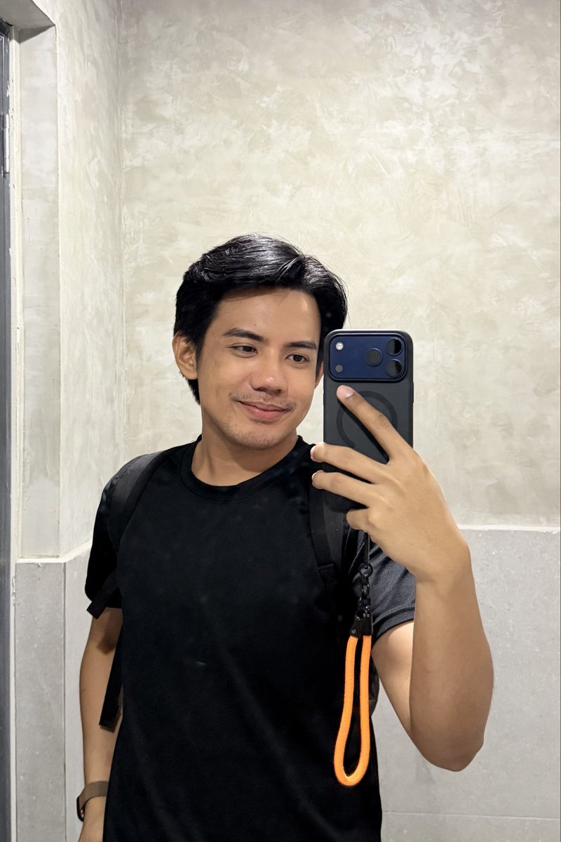 joshtml_'s tweet photo. proof of life (?) :> https://t.co/QdxUHCohCy