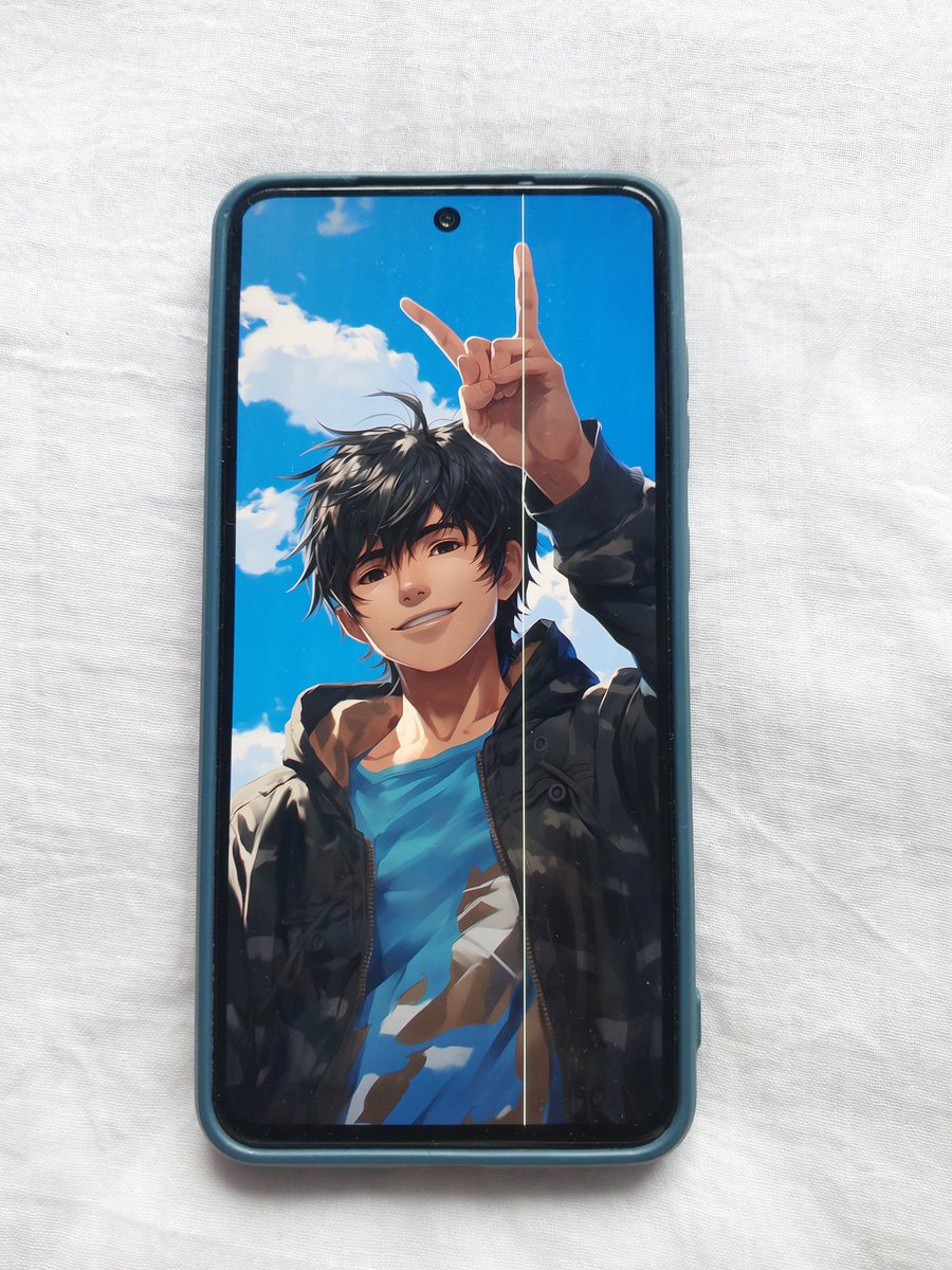 BSayan86409's tweet image. “Upgrade”?

Yeah — my phone upgraded to a permanent green line.
No damage. Just a faulty display and a bill to pay.

Premium price, but this is the experience? Seriously?
What's Wrong With @SamsungIndia @Samsung 

#GreenLineIssue #SamsungSupport #SamsungFail #CustomerExperience