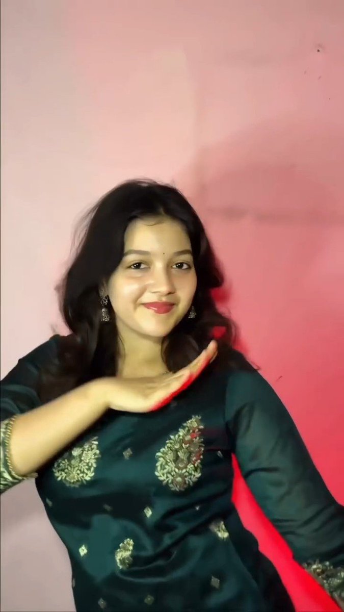 Annuश्री tweet media