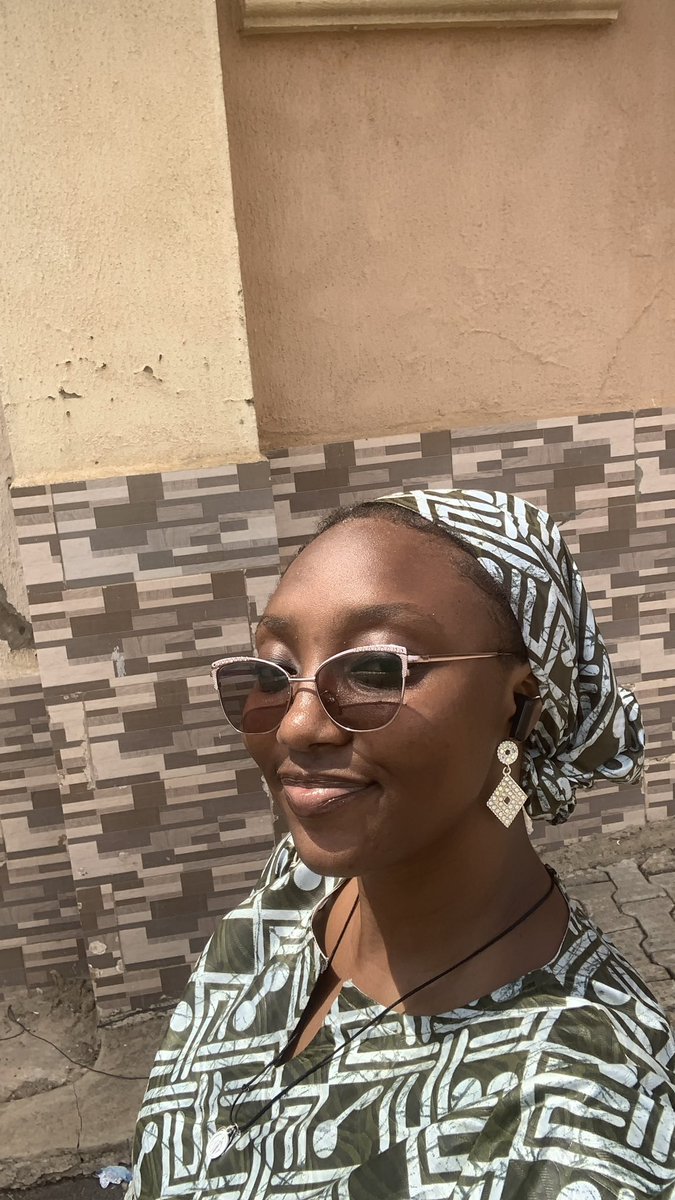 IZE💙🌸 tweet media