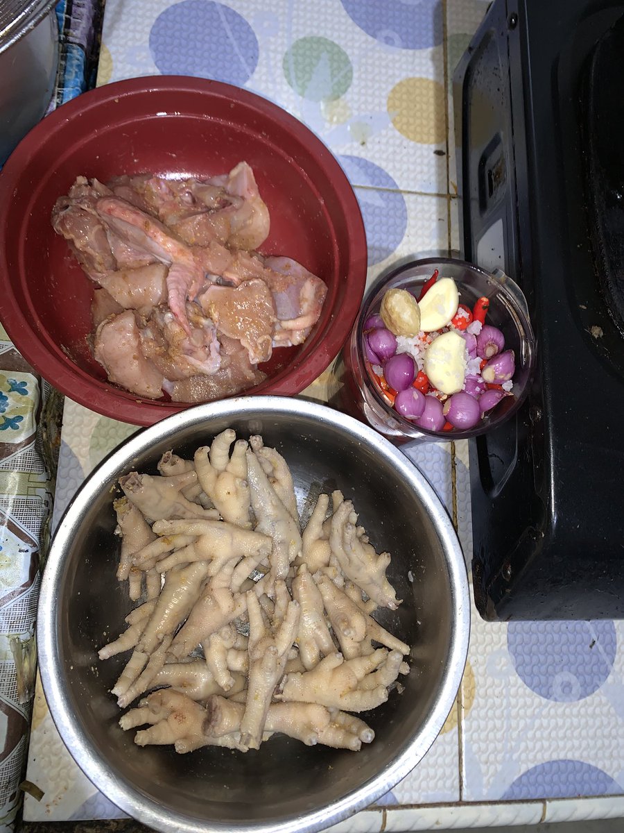 Sarah 🐓 tweet media