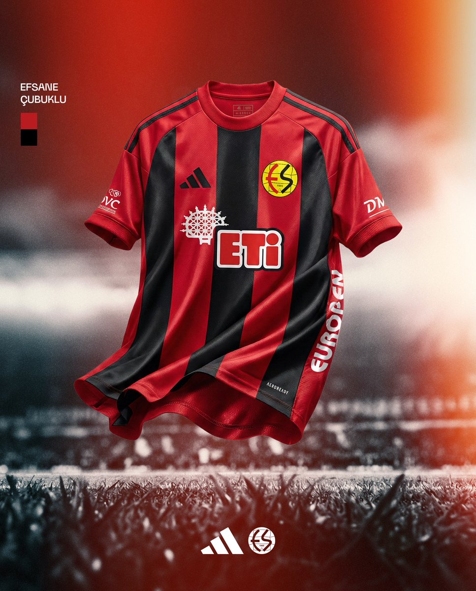 Eskisehirspor's tweet photo. Bugün "Efsane Çubuklu" formamız ile sahadayız. 🖤❤️
#ESKvsKTH https://t.co/1KgEmXGhRf