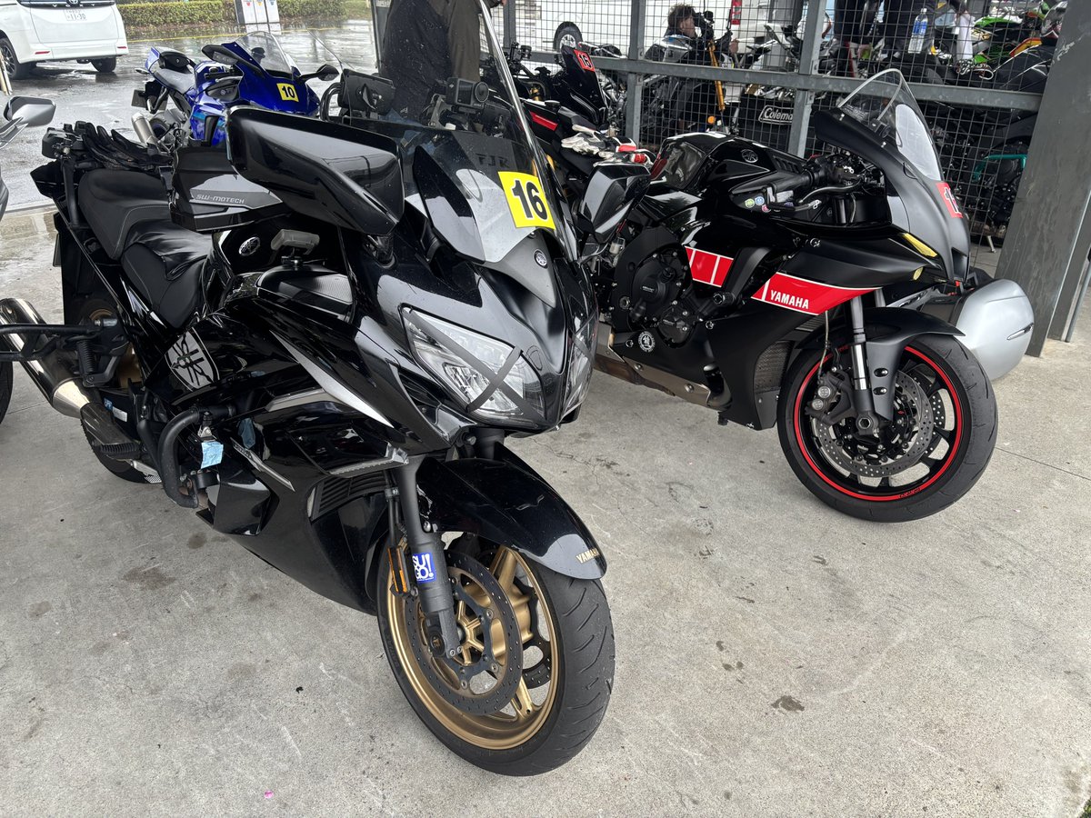 たかすけ tweet media