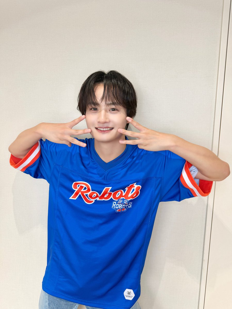 ﾅﾂﾐ tweet media