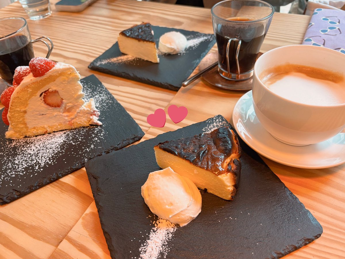 べりこ tweet media