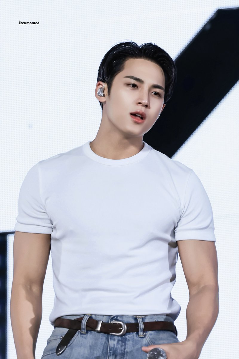 Ice9montea_ tweet media