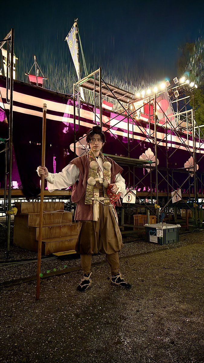 Entertainer244's tweet photo. 信玄公祭り無事に終了
隠密集団【三ツ者】の山伏でした👺

…が超雨に負け気味の顔です。

山伏になるには精神的・肉体的に修行が足りてませんでした。

ですが！お集まり下さいました皆様に力をいただけてなんとかなりました。

有難う御座いました！！

#信玄公祭り
#甲府日和
#ShingenFes https://t.co/AY9yjXOj7j