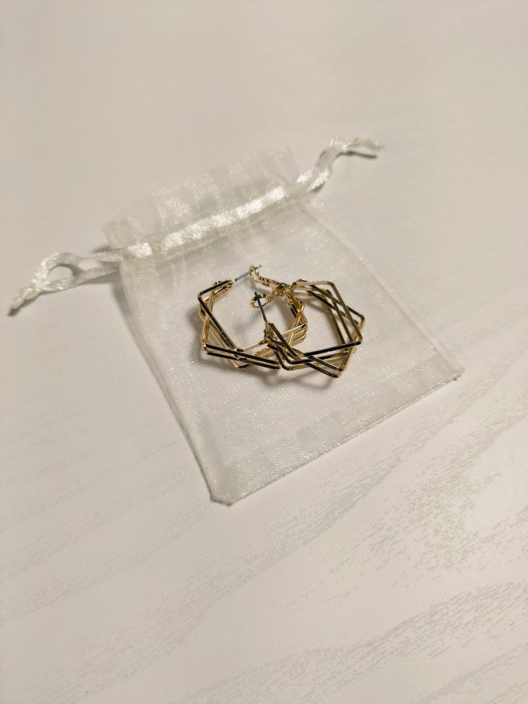 サラ・カイリイ tweet media