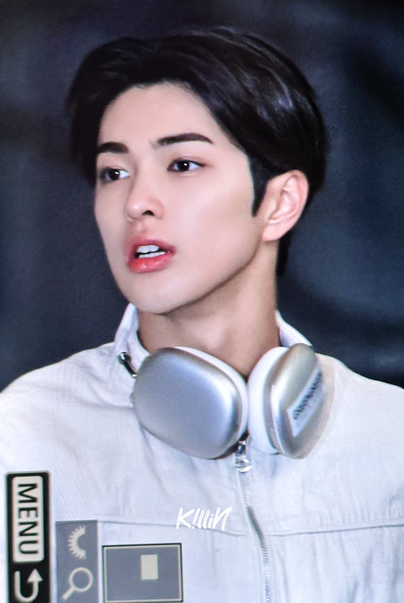 𝑲!𝒍𝒍𝒊𝑵 tweet media