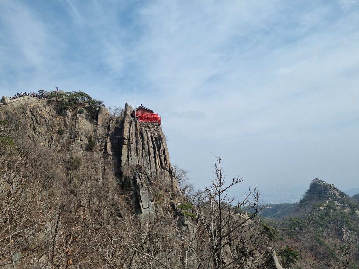 jsk4002's tweet photo. 관악산 가기 (2026 - 08)
#bac100대명산 #관악산 
#관악산연주대 #소원 #희망 https://t.co/j84C8B6Kby