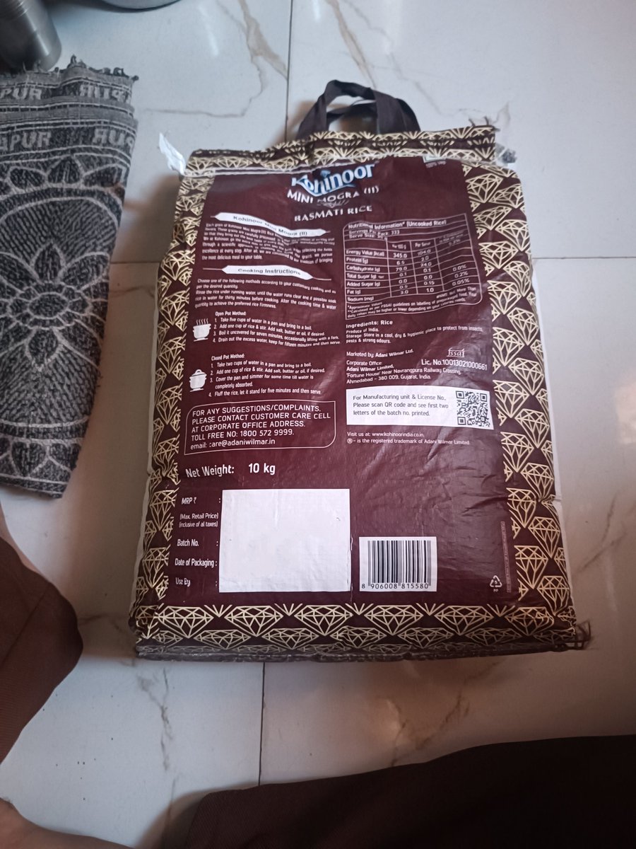 Usert1202's tweet photo. @Flipkart @Flipkartminutes Inhave ordered for kohinoor rice but it does not have any manufacturing or expiry date. This is disgusting and unhealthy. Flipkart is playing with customer health. https://t.co/CYmIjMg4dn