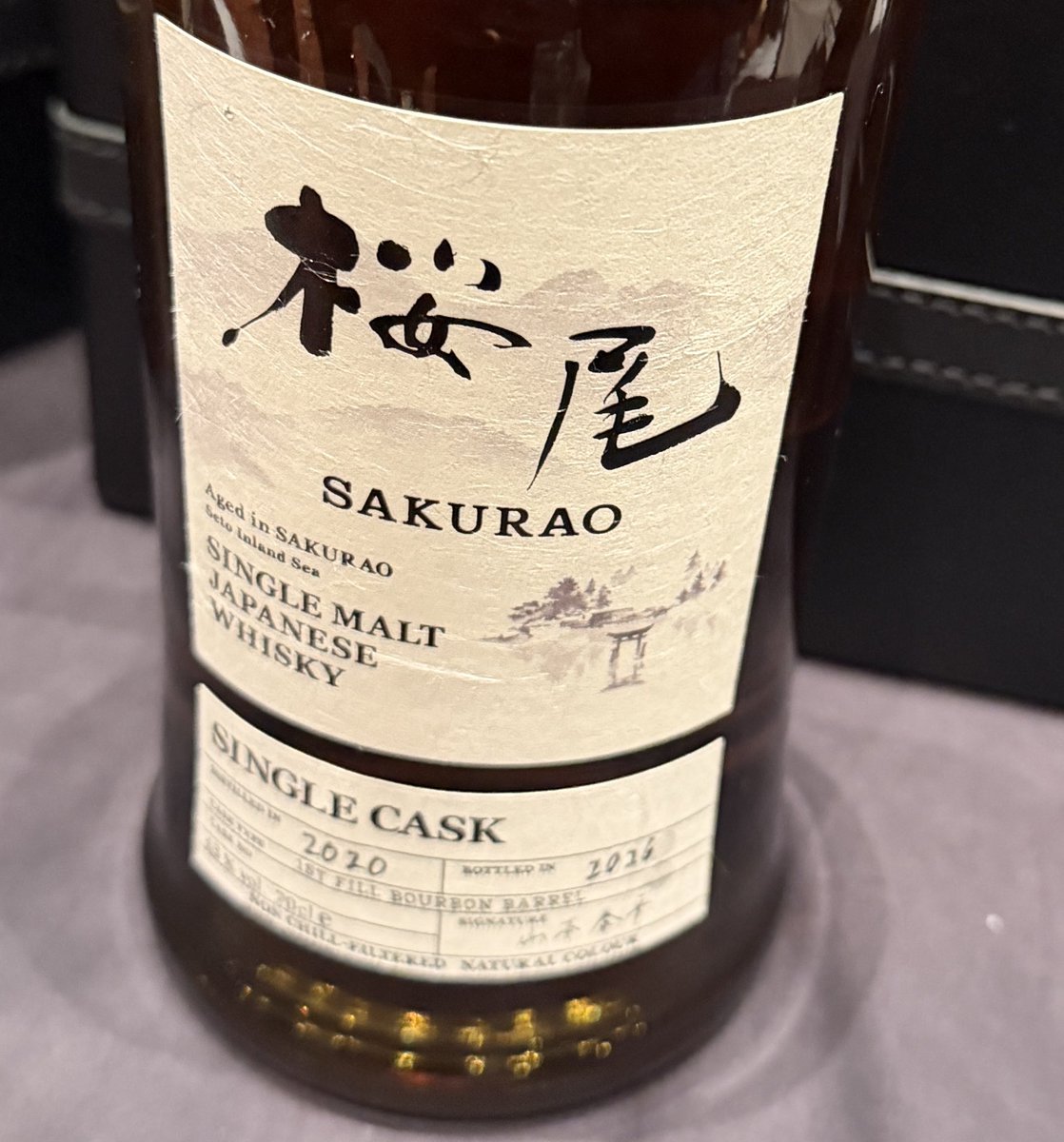 yone_samu's tweet photo. JWS単騎参戦。
JWS限定唯一本だけあった桜尾の６年物が今日飲んだなかでNO1でした。
これは販売されたら絶対ほしい！！
#桜尾蒸溜所
#JWS
#シングルモルト桜尾
#ジャパニーズウィスキーストーリーズ https://t.co/Mc0w5xIiDg