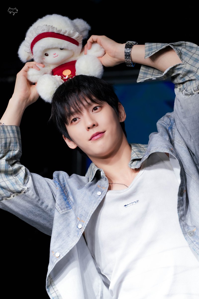 (º.ㅅº) tweet media