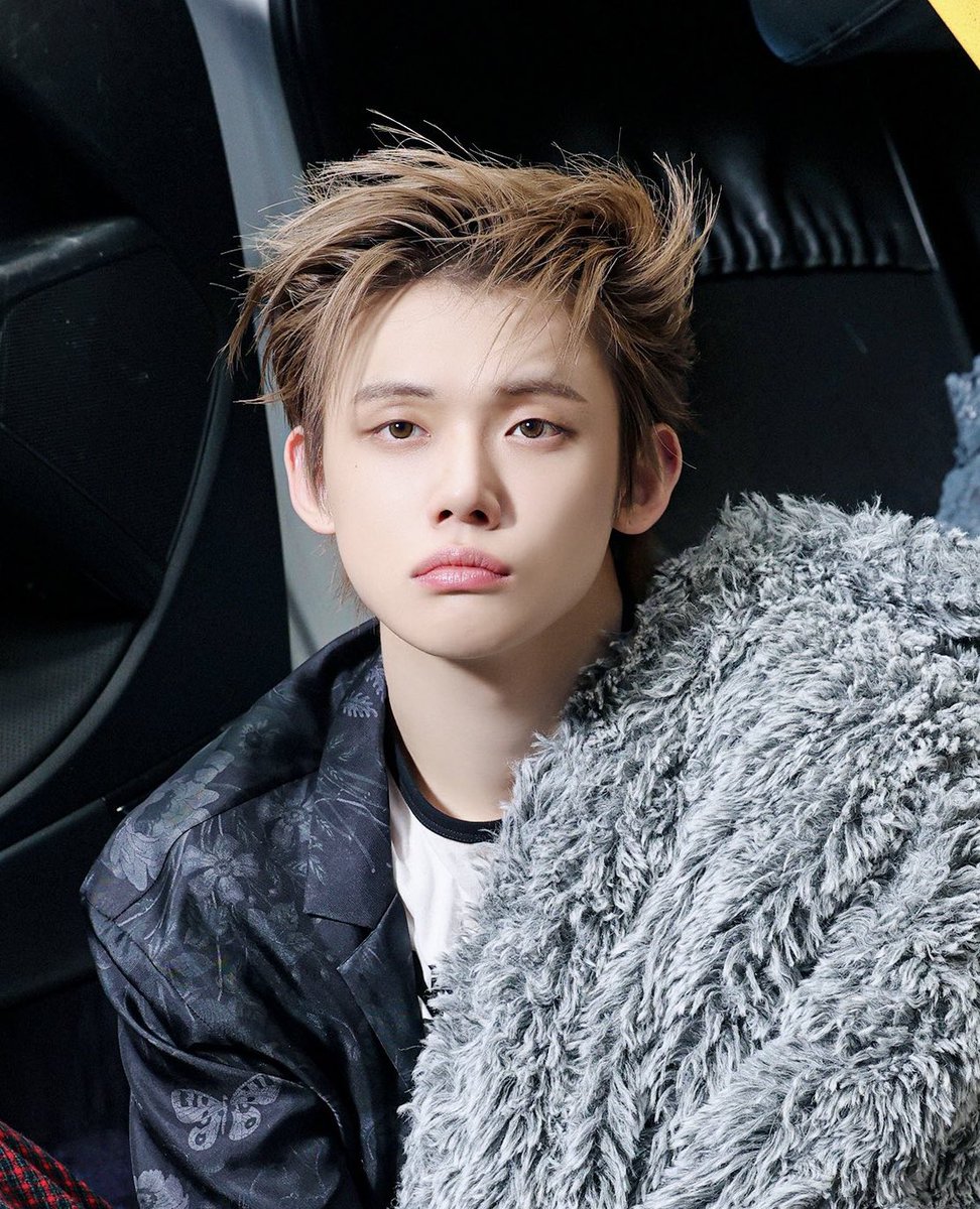 -`☆´- tweet media