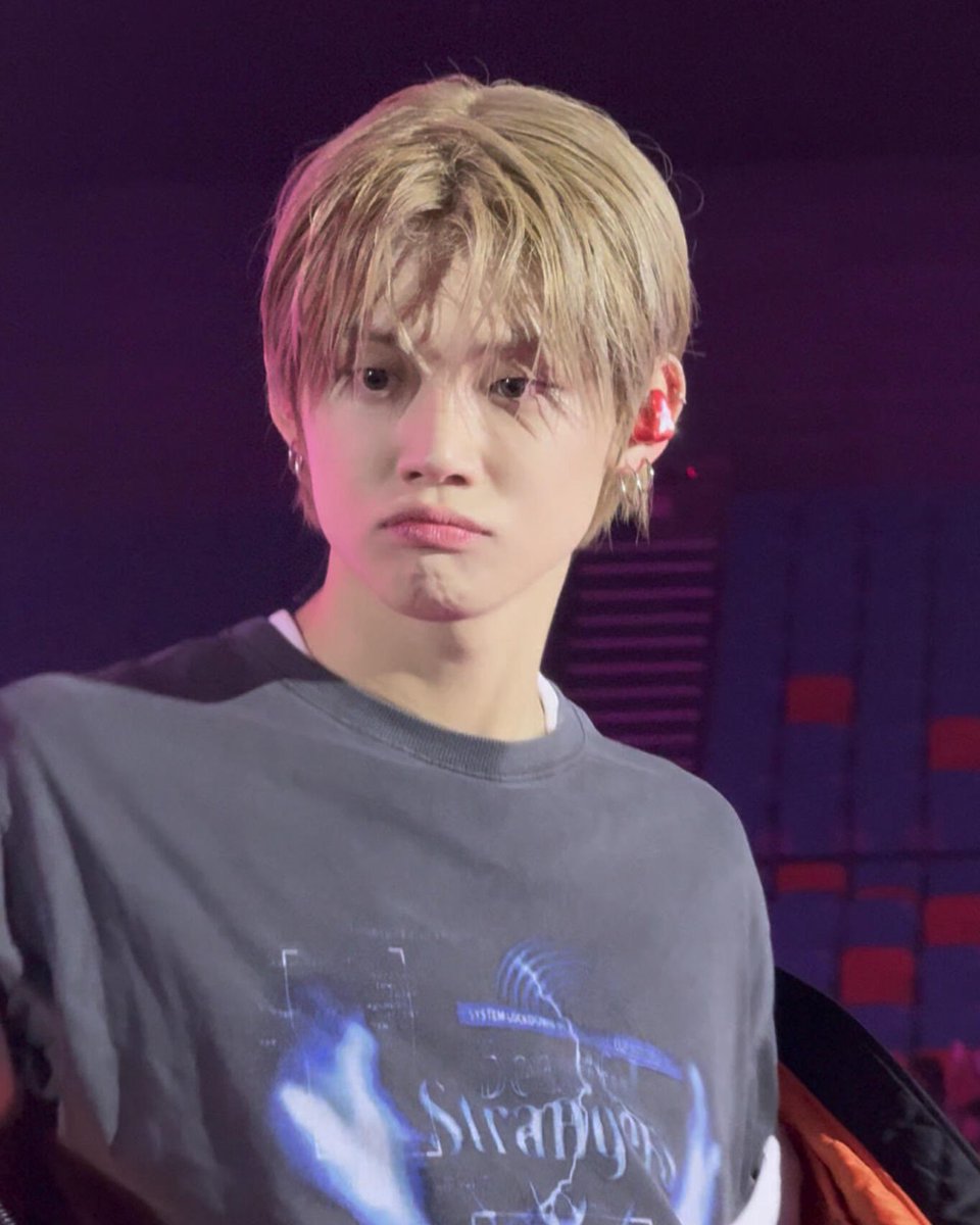 -`☆´- tweet media