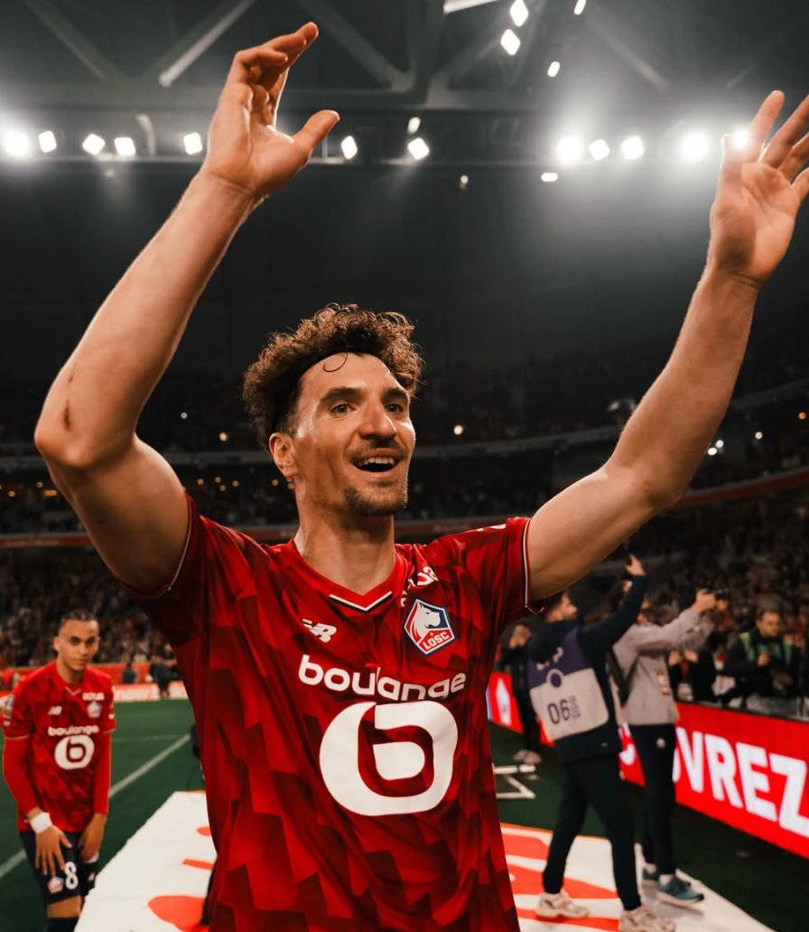 DOGUE INSIDE 🐶 tweet media