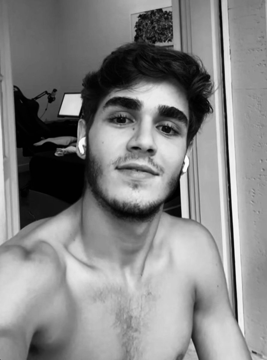 𝑺𝑨𝑵𝑻𝑰𝑨𝑮𝑶 tweet media
