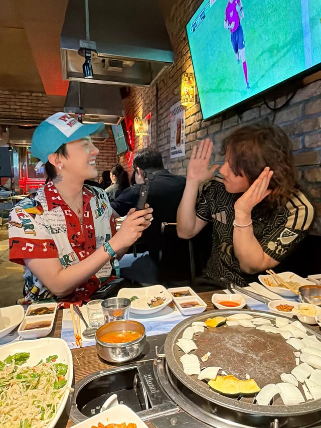 gdragonintl's tweet photo. Precious GDAE at LA! 🥹

#GDRAGON #지드래곤 @IBGDRGN https://t.co/ypGIJMPIDM