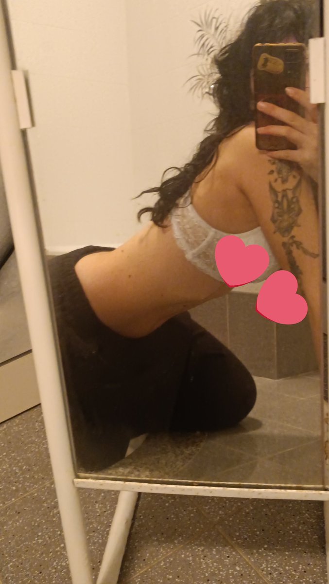 riding yone 🌕 tweet media