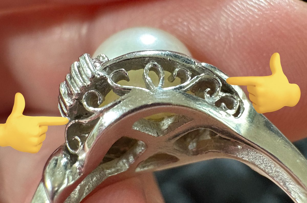 あかり tweet media