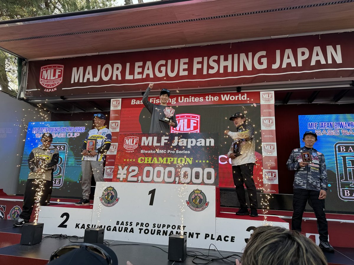 賀来聡介 tweet media