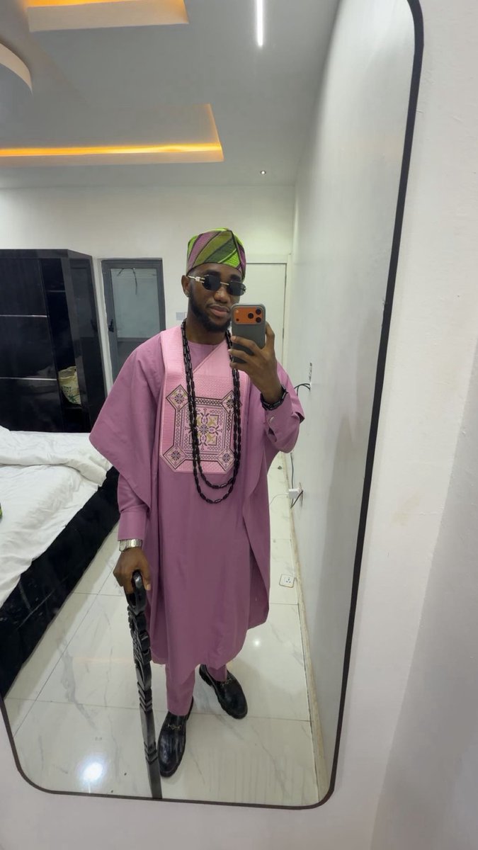 Shola 👑 tweet media