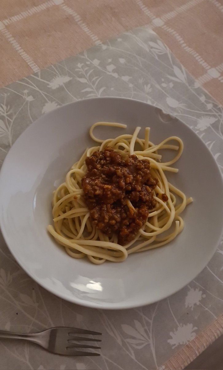 Lucy (-4,5/10) tweet media