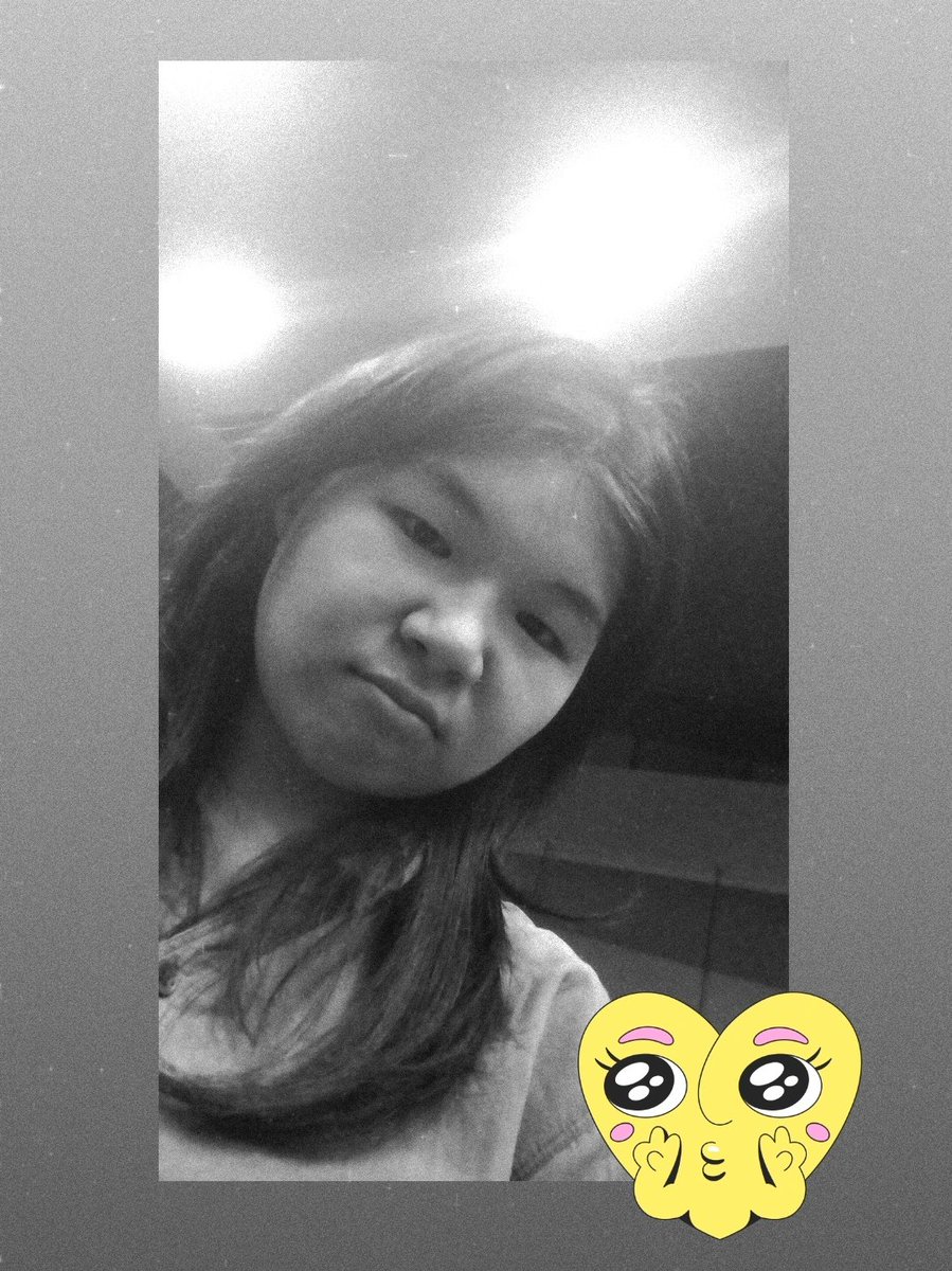 s α m 𐙚 tweet media