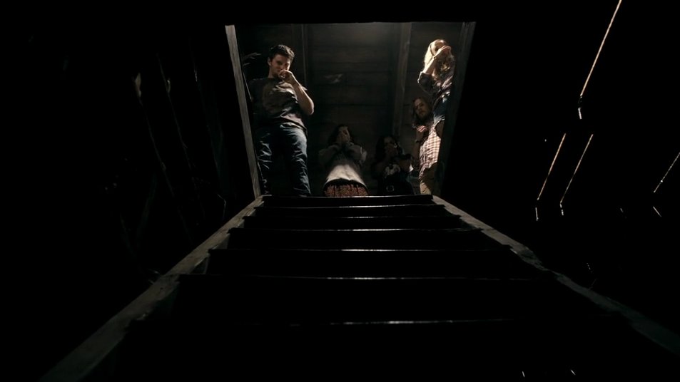 women in horror tweet media