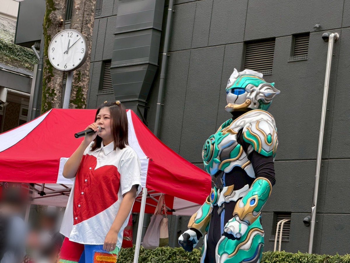 本日はさかいマルシェありがとうございました✨
えりこお姉さんとのステージでしたね！
みなさんと楽しい時間を過ごせて嬉しかったです🐘✨

次は5月3日！その頃にはわたくしは7歳になっておりますね！
次回も楽しみです✨

#蒼象神ザナ