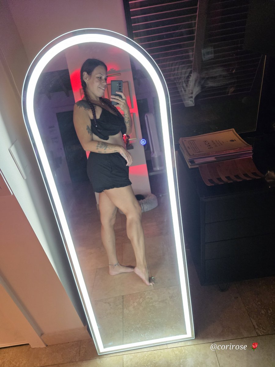 Cori 🌹 tweet media