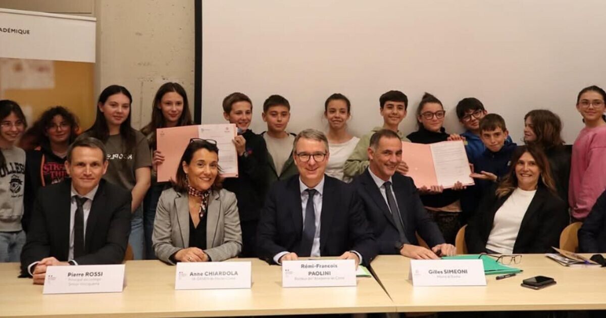 Le musée de Bastia s’invite durablement dans le parcours scolaire des collégiens de Simon-Vinciguerra
➡️ l.ici.fr/2eBj