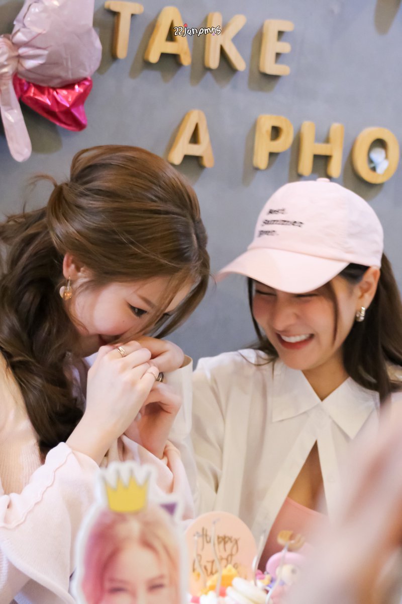 22.janpmns (slow) tweet media