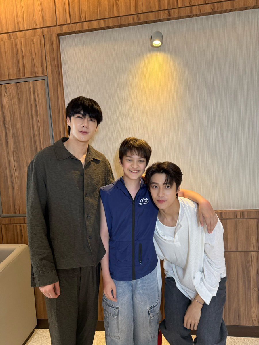 อย่าขอพี่เจน Don't Be Too Emotional tweet media