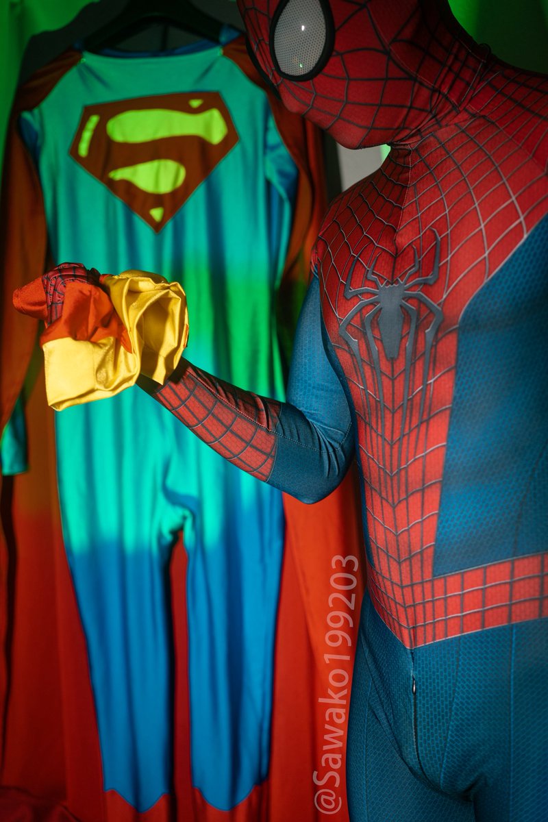 SpiderMan needs a Superman to protect him.
#spiderman #superman #superhero #超人 #蜘蛛人 #スーパーマン #スパイダーマン #スーパーヒーロー
