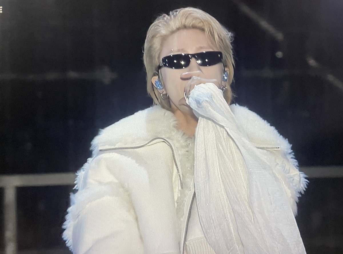 𝒔𝒉𝒊𝒏 tweet media