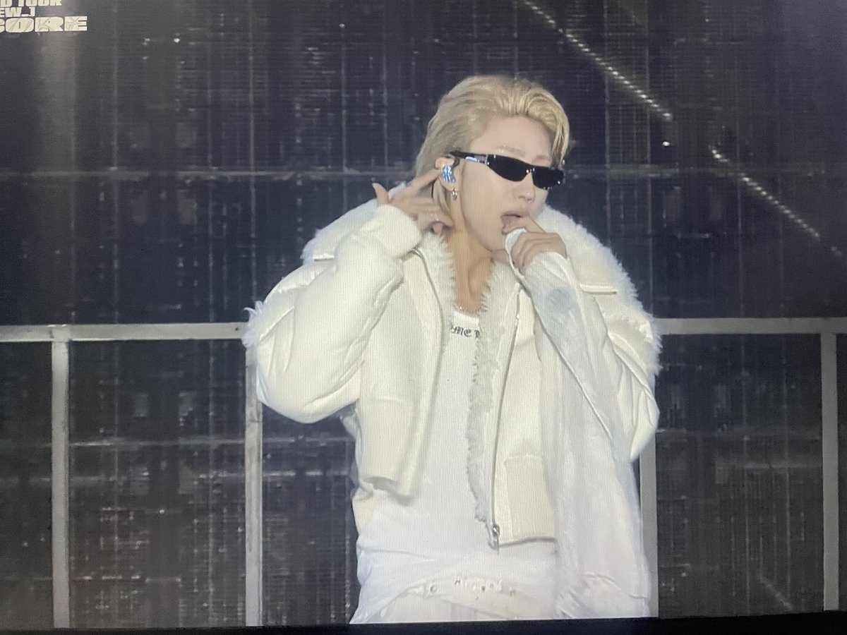 𝒔𝒉𝒊𝒏 tweet media