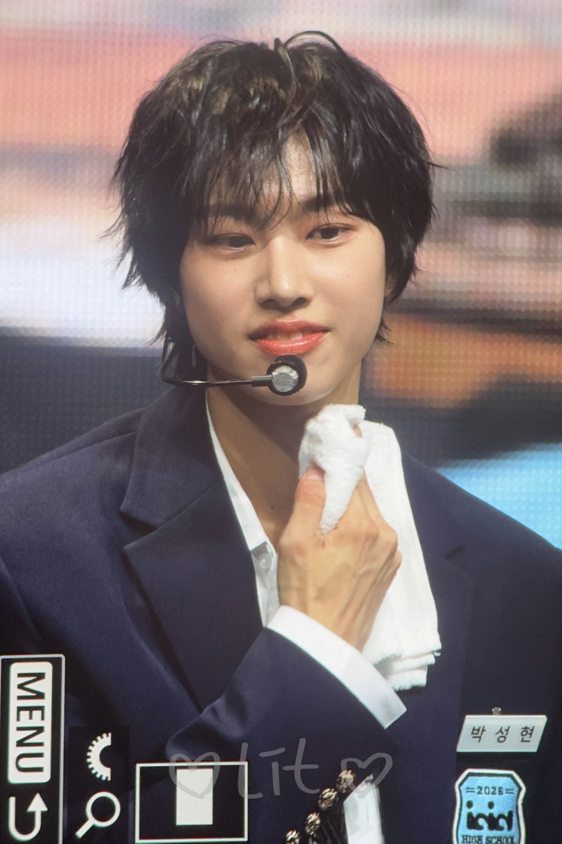 𝗹𝗶𝘁 tweet media