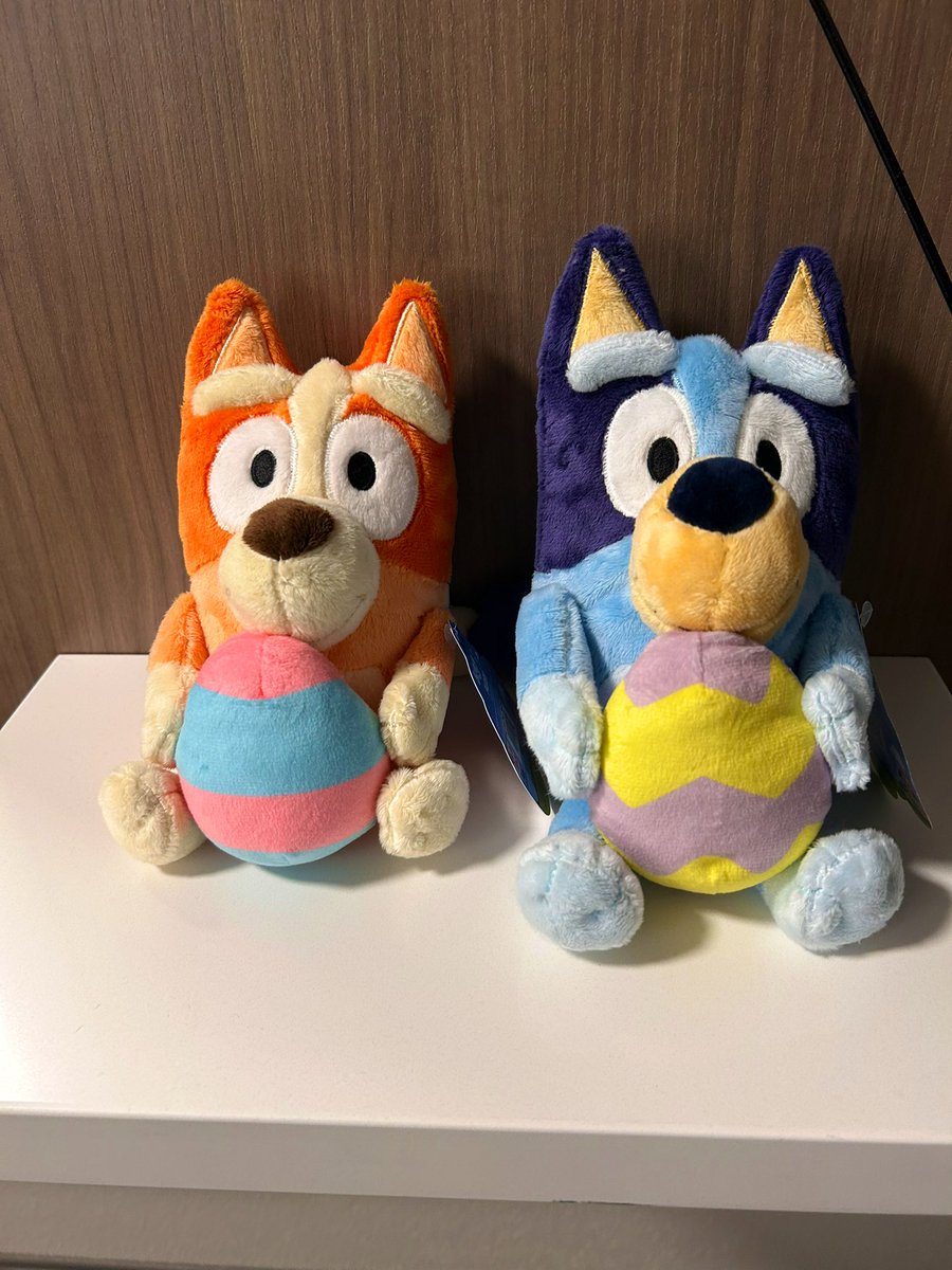 やすお tweet media