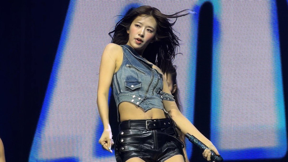 an yujin fancams tweet media