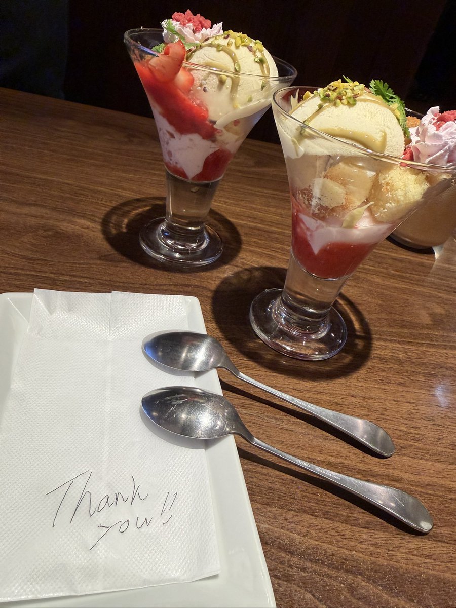 𝑚𝑎𝑟𝑟𝑦⛅️ tweet media