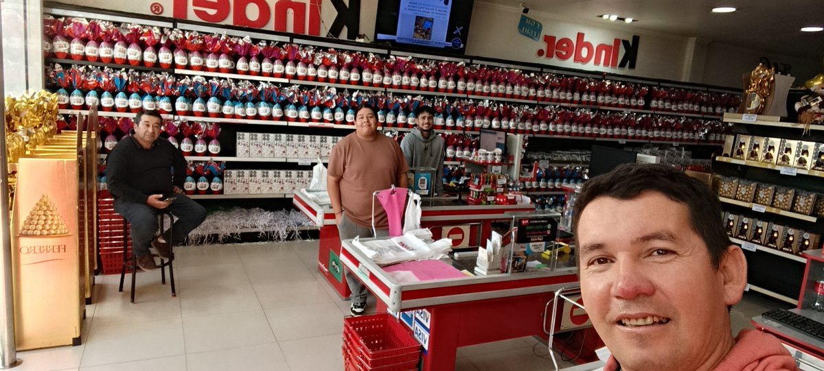 18tony82's tweet photo. Buen día.. #estefinde #todonoticia arrancando la mañana, los esperamos en el shoppin #cioccodeli de José c paz https://t.co/4q2Qjl1rfX