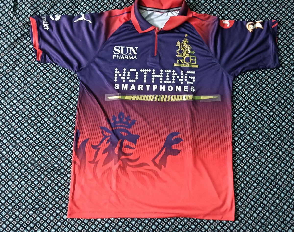 VkRkMb's tweet photo. Finally I got mine ❤️

#RCB #IPL2026 #ViratKohli #Jersey #Number18 https://t.co/A4yBDGBBCC