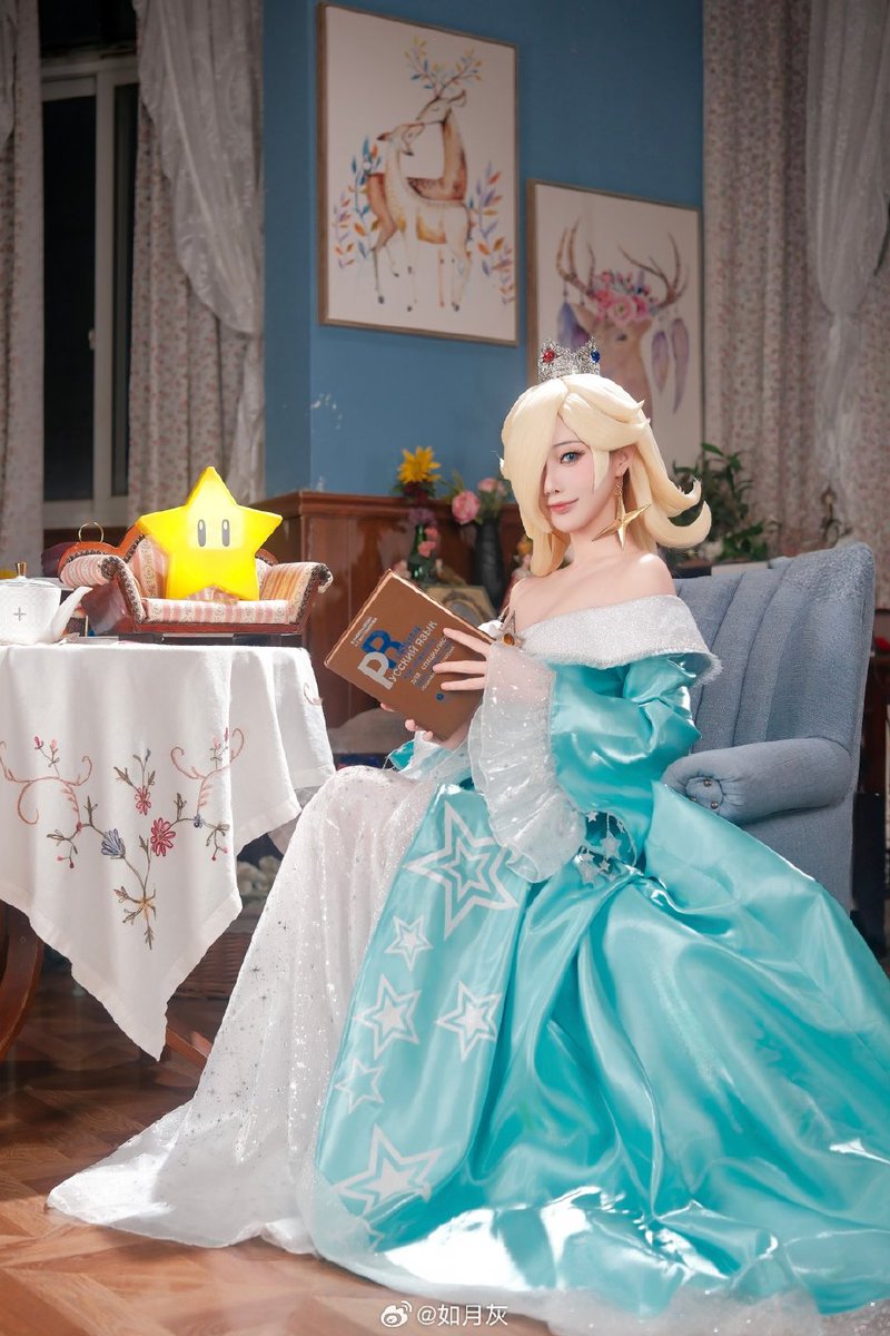 如月灰 tweet media