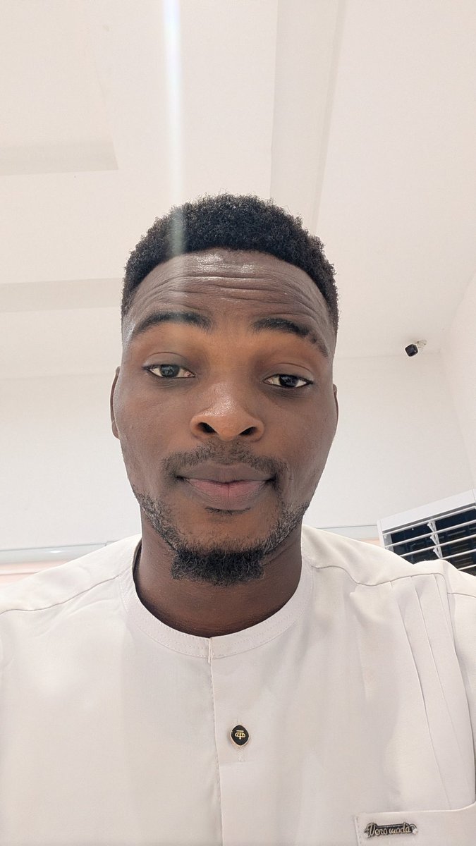 Markcee_ tweet media