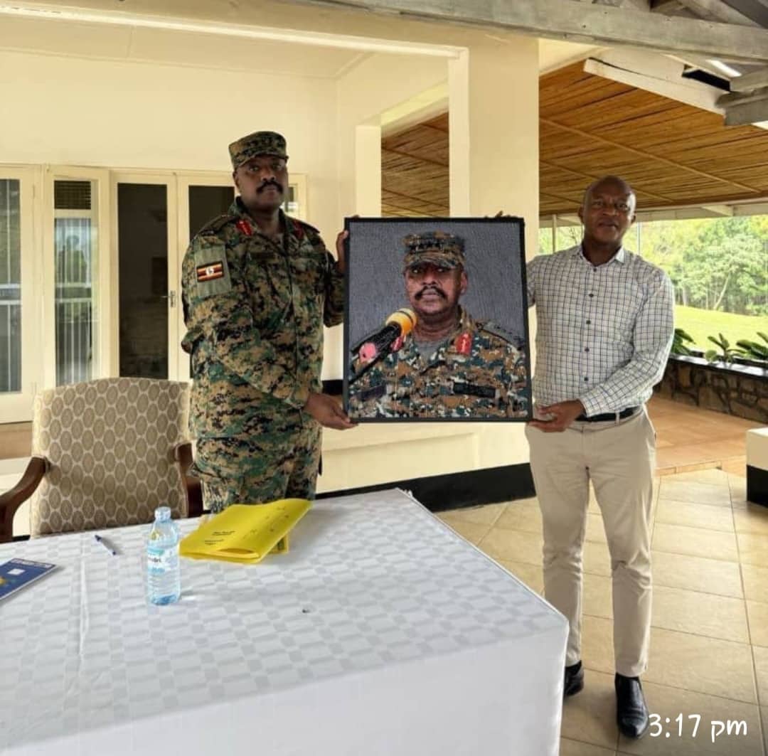 Atanans Kato tweet media