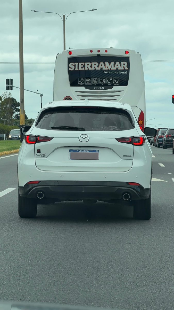 elcerokm.com 🚙 tweet media