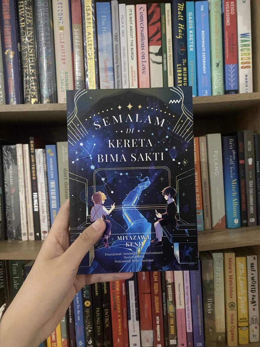 fitris's tweet photo. @bibliobase aku ada mina’s matchbox (masih segel) sama semalam di kereta bima sakt. pengen barter buku literary fiction kayak the martyr, the safekeep, atau buku-buku CTM. tapi boleh tawarin aja buku lainnn https://t.co/5CjbyTTJVi