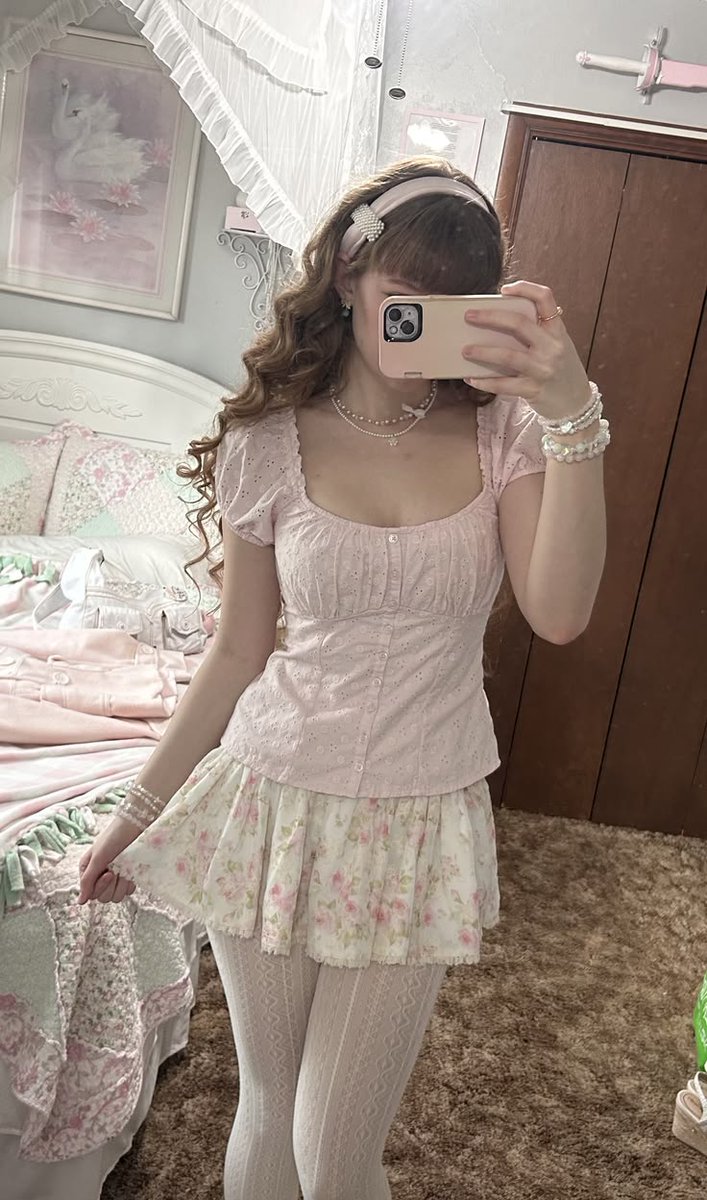 ana malfoy tweet media