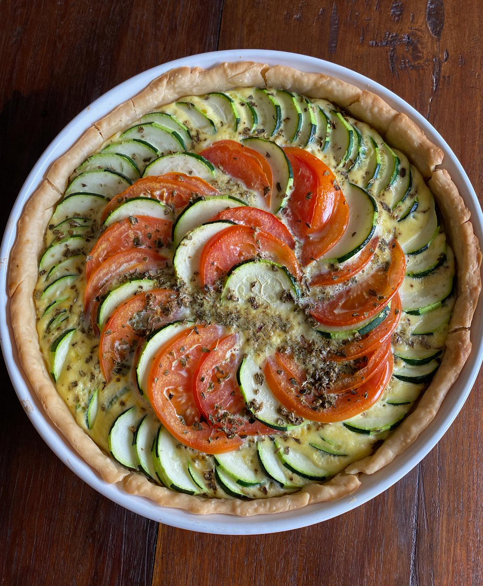 giangiskitchen's tweet image. Zucchini Tomatoes Gratin 
Here is a fantastic dish that not only is very simple to make,  requires a few ingredients and is absolutely delicious from the first bite
giangiskitchen.com/zucchini-tomat…  #zucchiniquiche #zucchini #tomatoquiche
